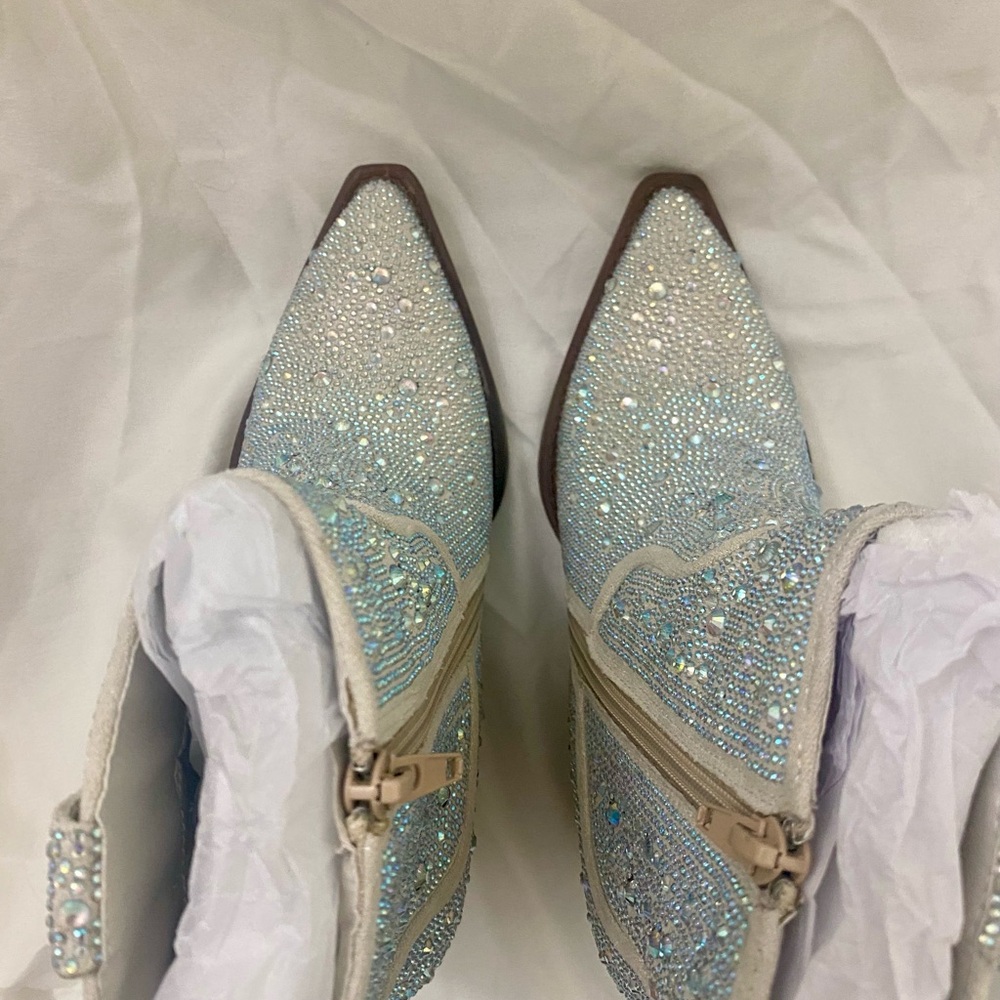 Very G Kady Rhinestone Boots size 7 - Picture 10 of 12